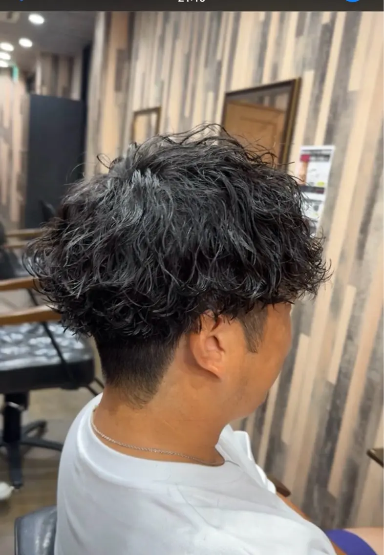 パーマ メンズ メンズパーマ 波巻きパーマ 毛流れ/シャドウ 🇰🇷AYATOのヘアスタイル
