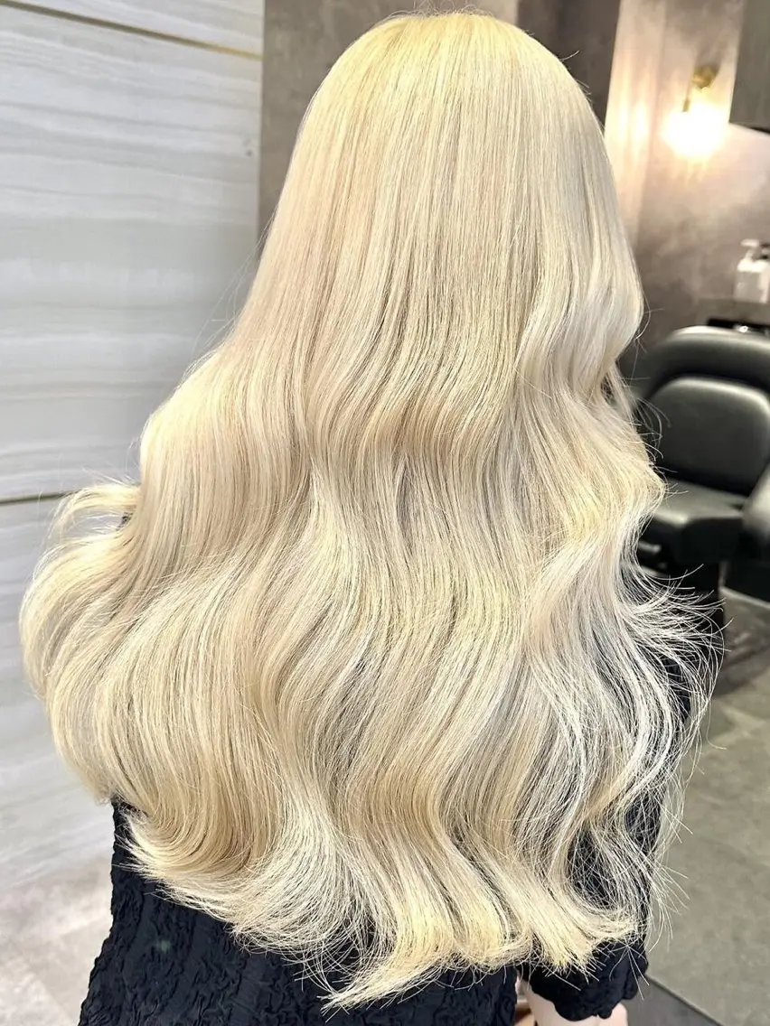 ロング カラー 透明感カラー 似合わせカット ヘアカラー トリートメント 🎀りな🎀透明感 カラー特化大宮のヘアスタイル