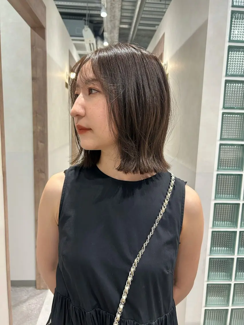 ミディアム カラー アッシュ ブルーカラー 透明感カラー オレンジ カット ヘアカラー トリートメント ヘッドスパ SALOWIN栄 三丁目 木戸里実のヘアスタイル