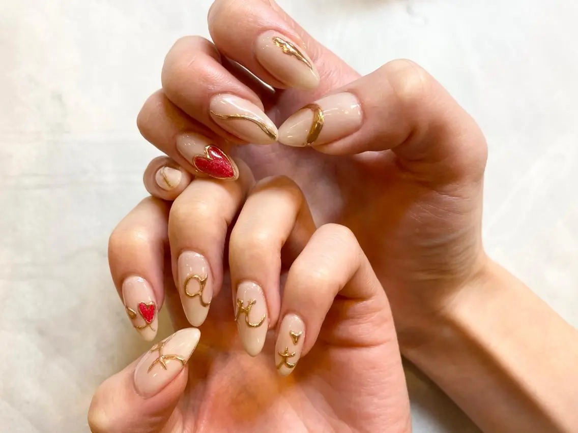ロング ネイル 関根 未来のネイルデザイン