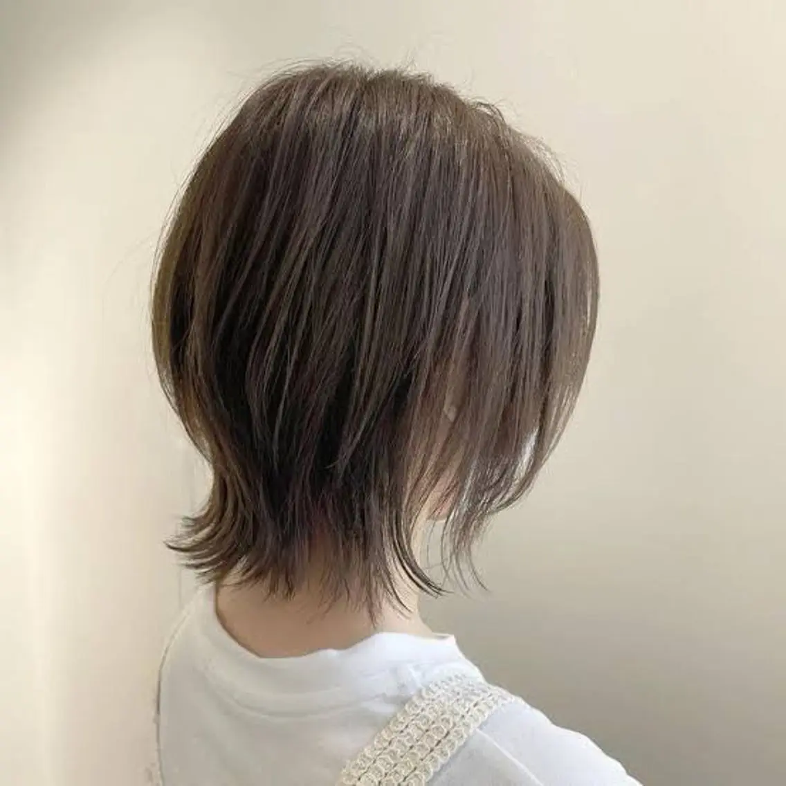 ショート 鈴木 彩純のヘアスタイル