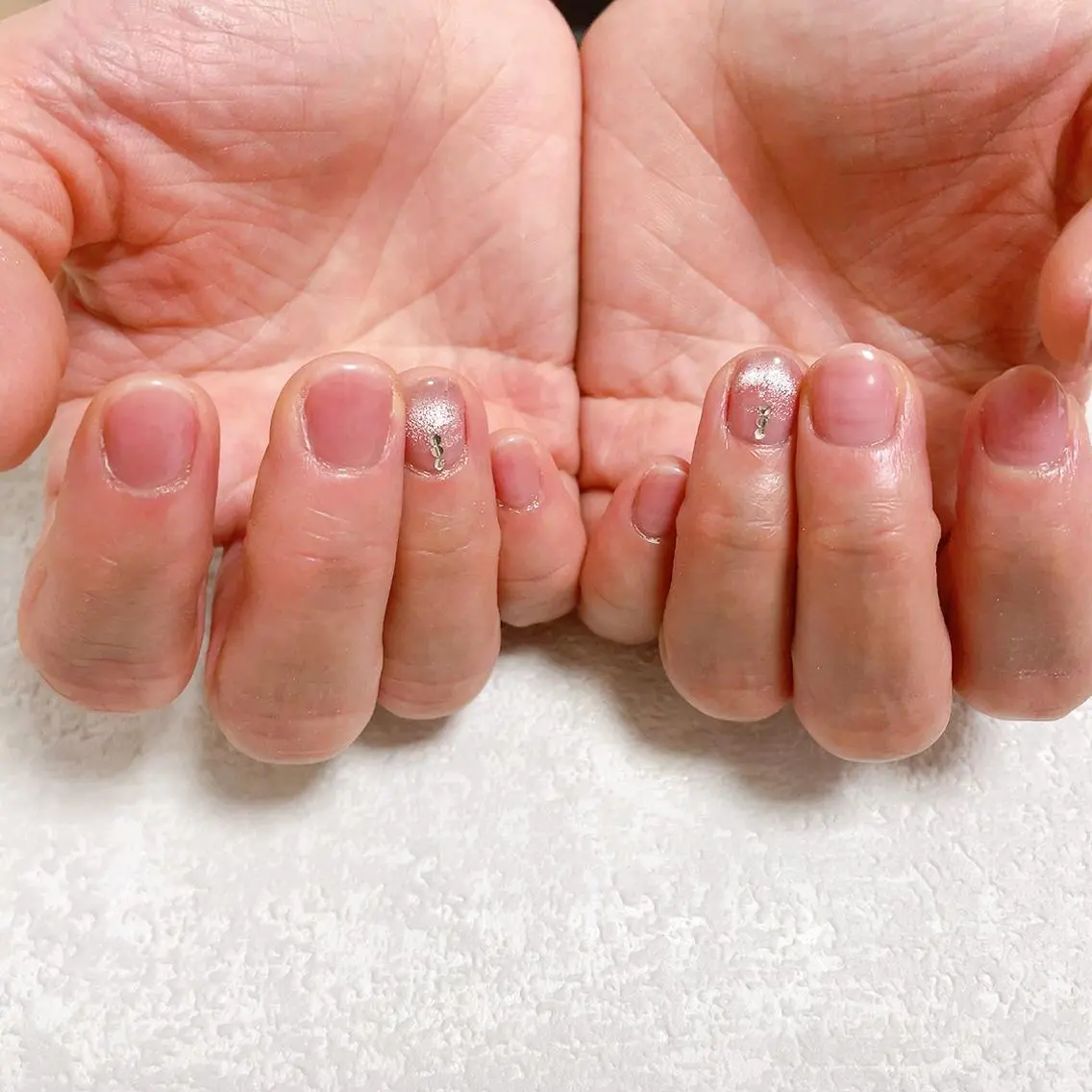 ネイル オーロラネイル フラワーネイル フットネイル フレンチネイル ジェルネイル ハンドネイル mogunail &blowのネイルデザイン