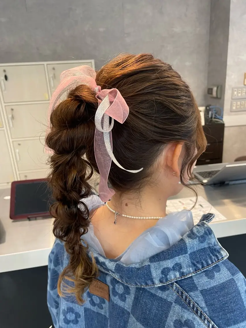 セミロング ヘアアレンジ ポニーテール ヘアセット 🍒暖色カラー /やぎふうか🍒のヘアスタイル