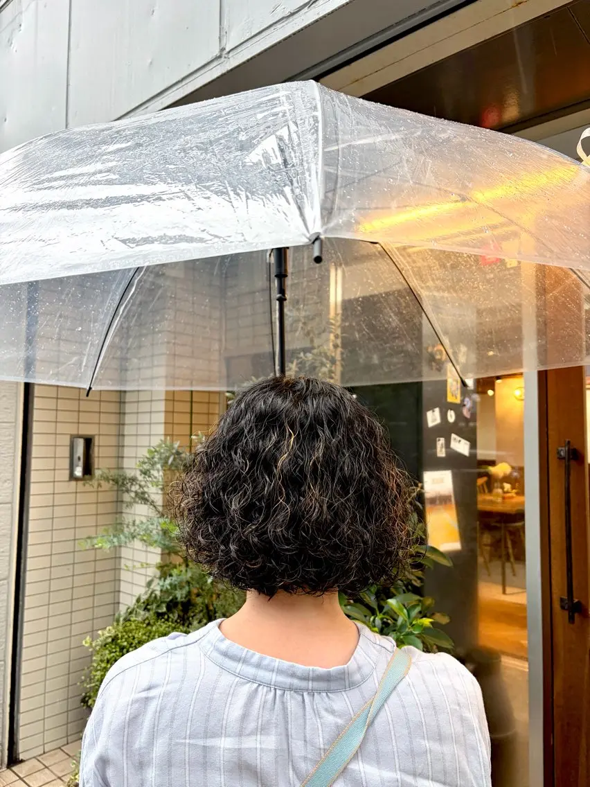 ショート パーマ ボブ ハイライト 中村 芽衣那のヘアスタイル