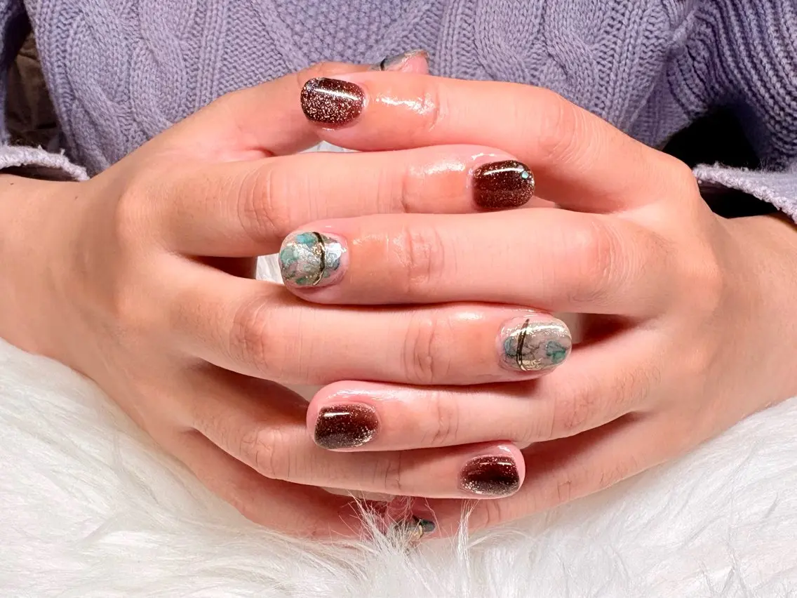 ショート ハンドネイル Nailsalon Dahliaのネイルデザイン