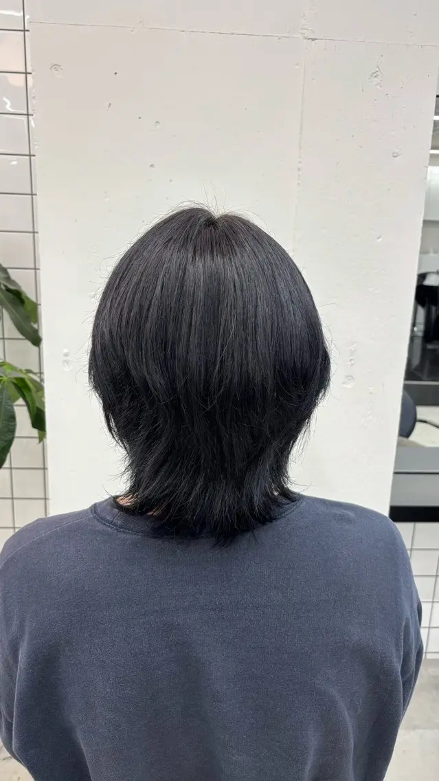 カラー メンズ 黒髪 ブルーカラー ブルーブラック 🌼あいり🌼 JILLSTUDIOのヘアスタイル