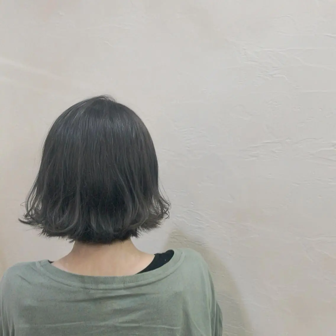 ミディアム カラー 切りっぱなしボブ グレージュ ボブ Rayt hair レイトヘアーのヘアスタイル