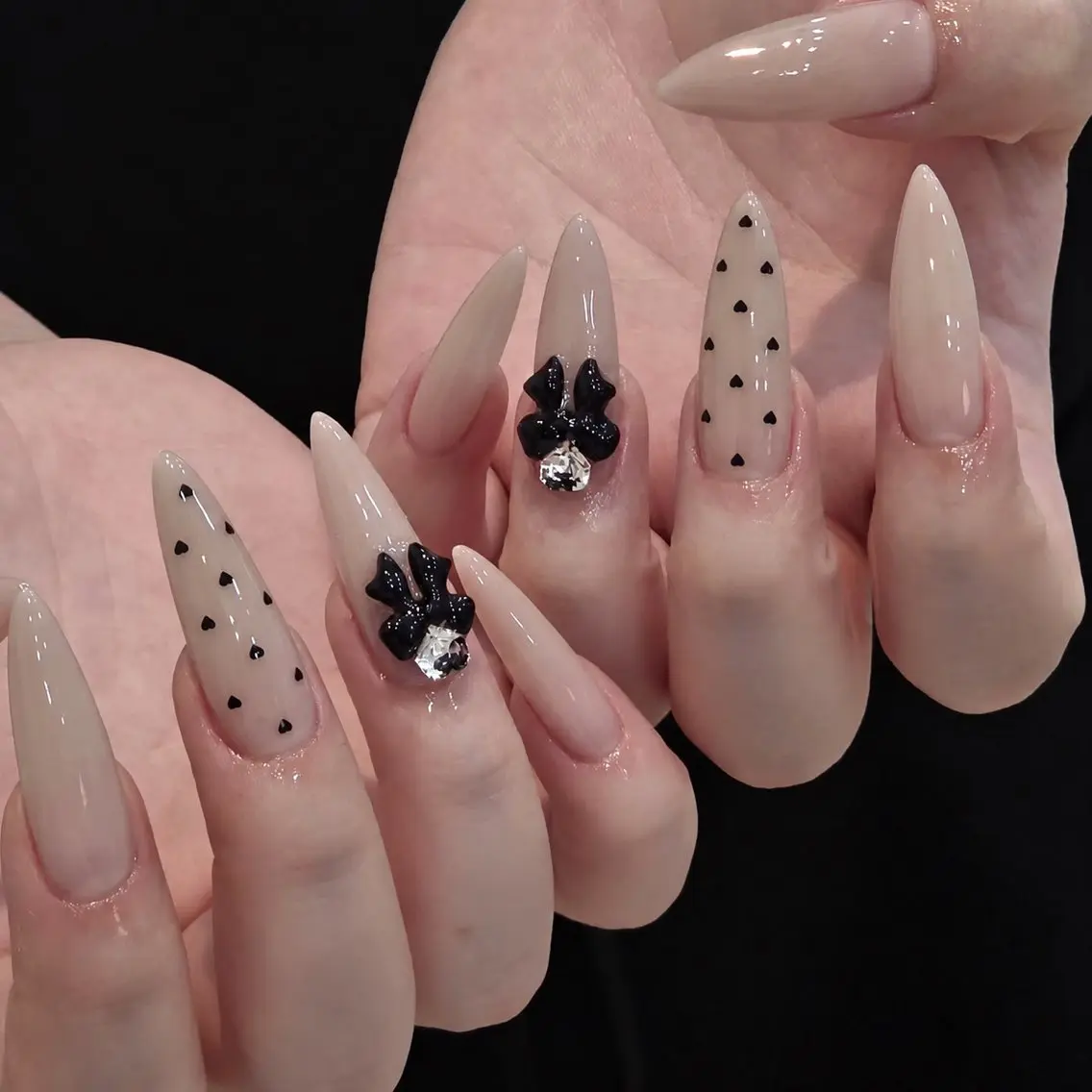 ネイル 韓国ネイル マグネットネイル 持ち込み ハンドネイル RINA Nailのネイルデザイン