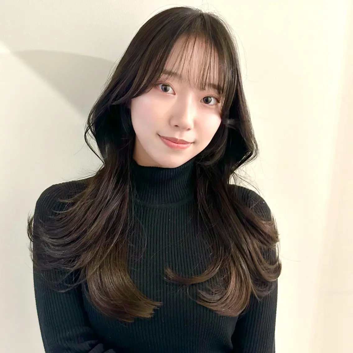 セミロング カット ヘアカラー トリートメント 🌹ハッシュカット、 レイヤー韓国ヘア🌹のヘアスタイル