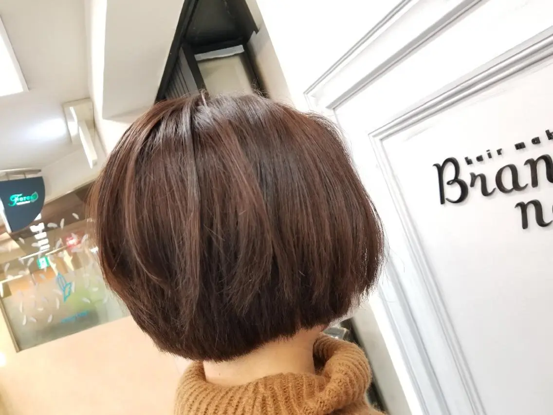 ショート カラー カット ヘアカラー SAKURA (サクラ)のヘアスタイル