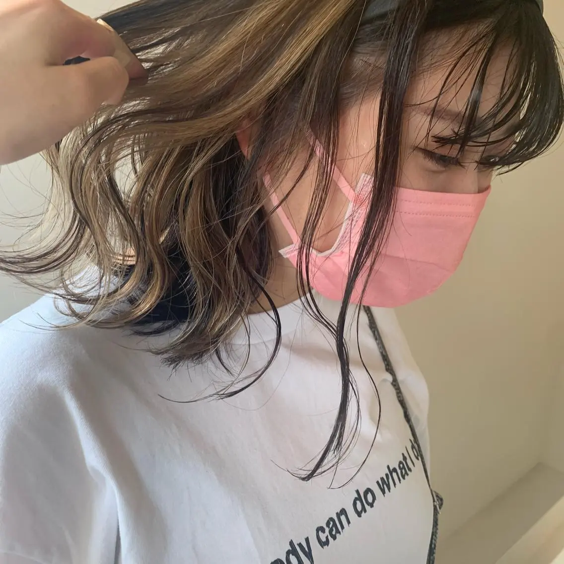 ミディアム カラー ヘアカラー 本間 結衣のヘアスタイル