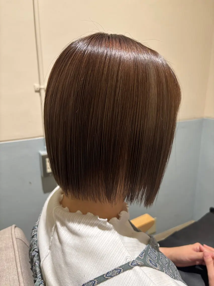 ⭐️カット+ダメージレス白髪ぼかしカラー(ブリーチ込み)⭐️の写真