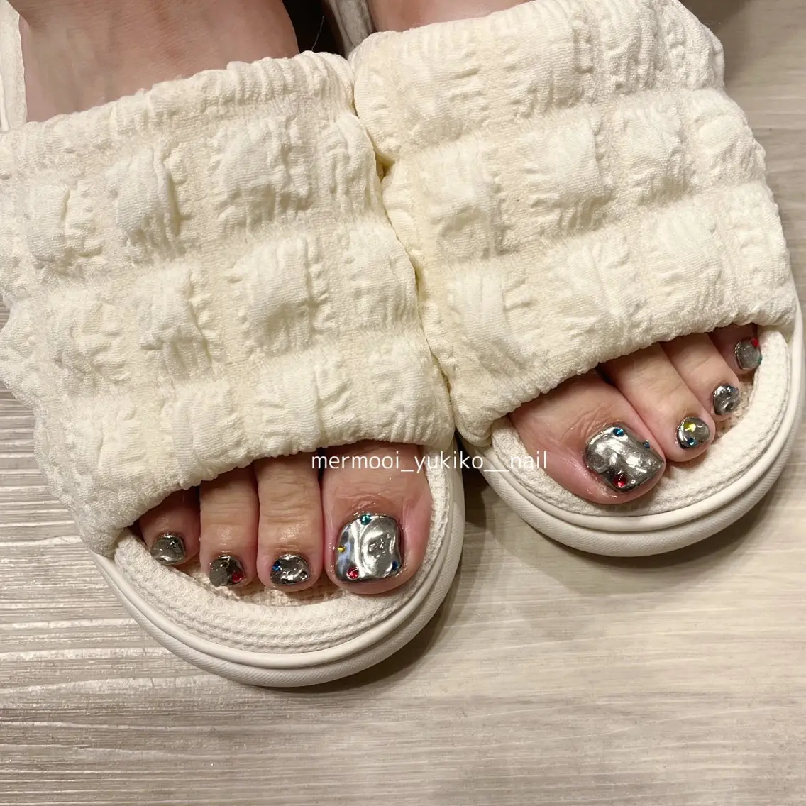 ネイル キラキラネイル ミラーネイル ストーンネイル mermooi nailのネイルデザイン