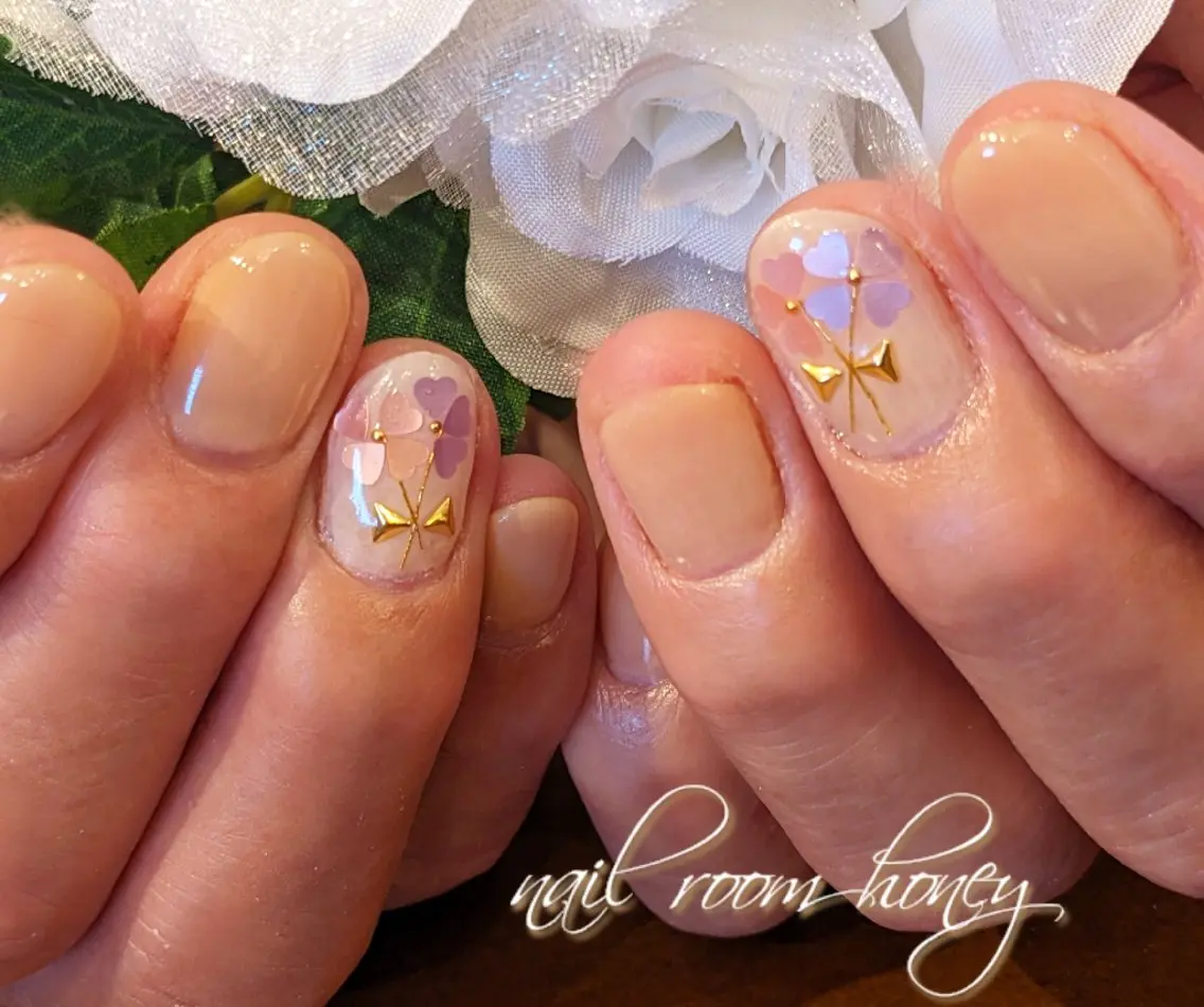 ネイル アートネイル フラワーネイル シンプルネイル nail room  honeyのネイルデザイン