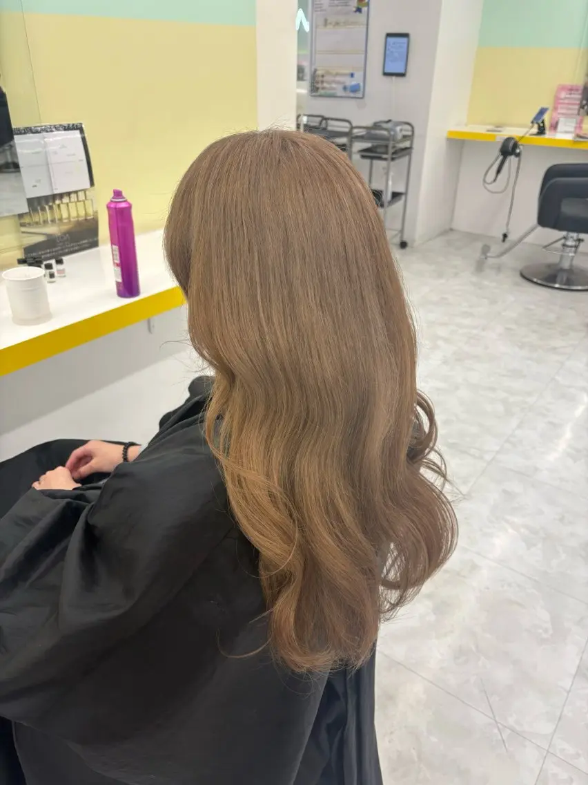 ロング カラー ヘアカラー ベージュ×レイヤー 🤎横浜/miu🤎のヘアスタイル