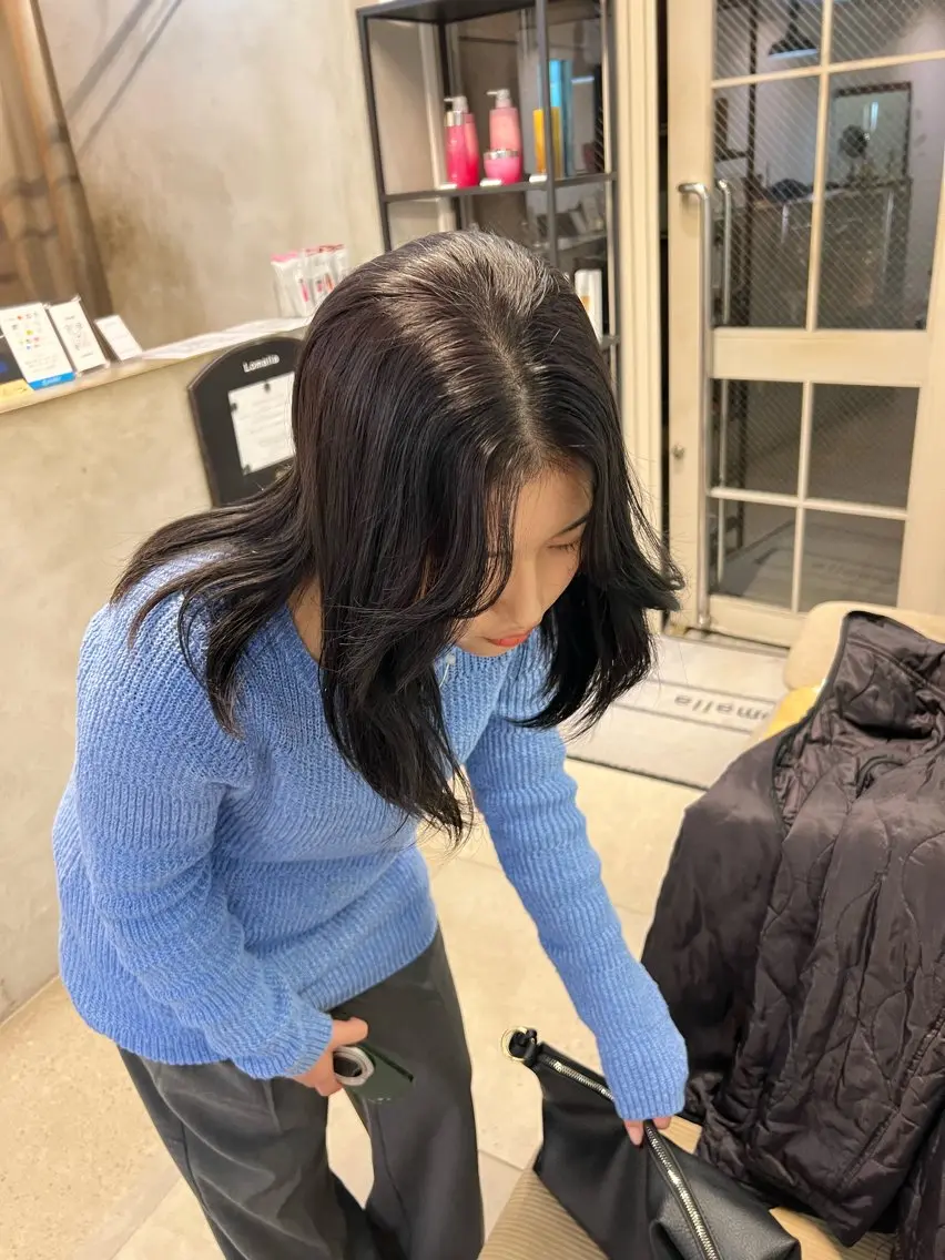 ミディアム ヘアカラー トリートメント うるぷるカラー 🤍 Naanoのヘアスタイル