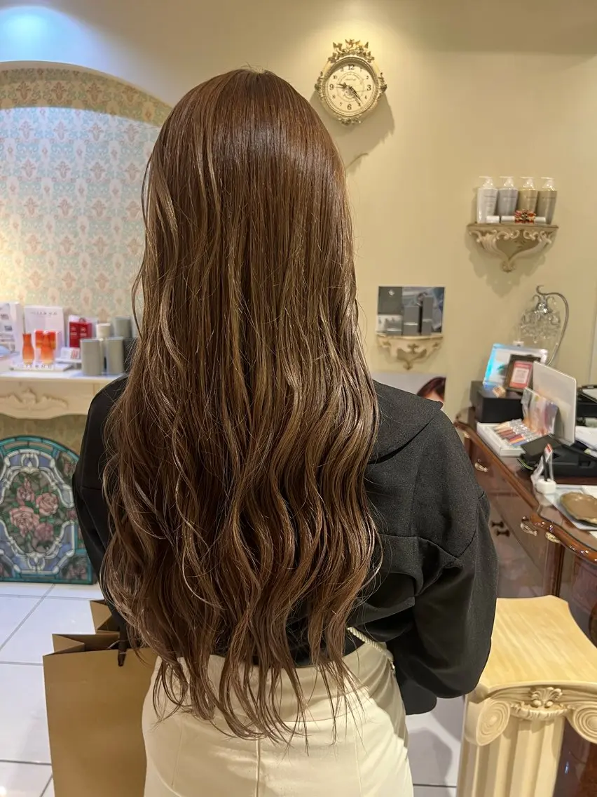 ロング カラー 小杉山 柊一のヘアスタイル