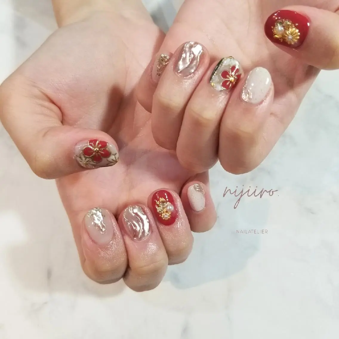 ネイル 成人式 ハンドネイル nijiiro🌈 サトウのネイルデザイン