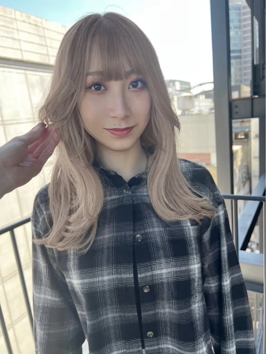 カラー SALOWIN栄 高須大貴のヘアスタイル