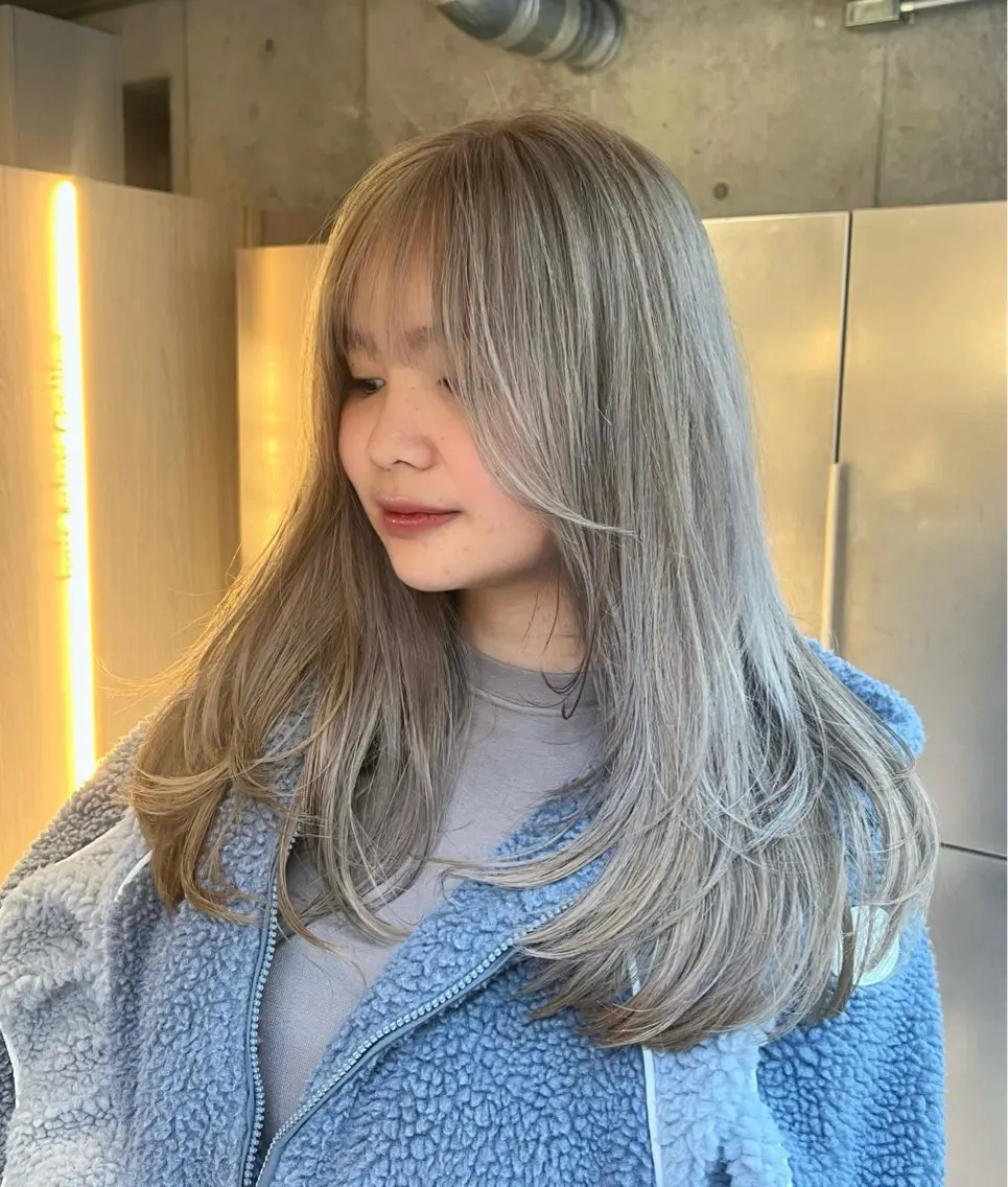 ロング ヘアカラー トリートメント ヘッドスパ ブリーチ/ブラウン 🤎MIREのヘアスタイル