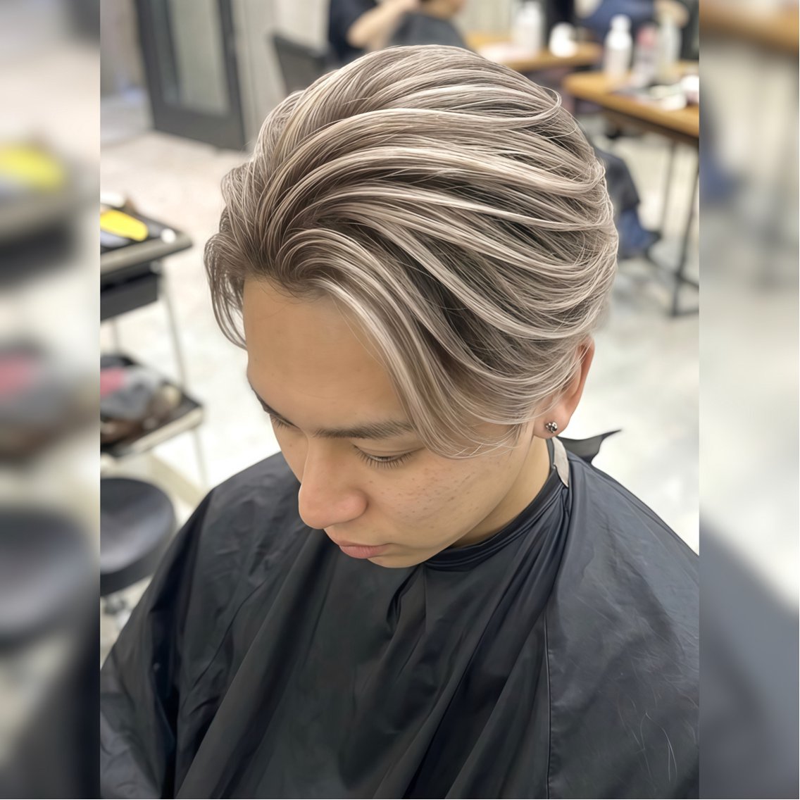 ミディアム カラー メンズ ミディアムパーマ メンズバレイヤージュ メンズハイライト メンズパーマ バレイヤージュ カット ヘアカラー トリートメント メンズショート/ センターパート/片山のヘアスタイル