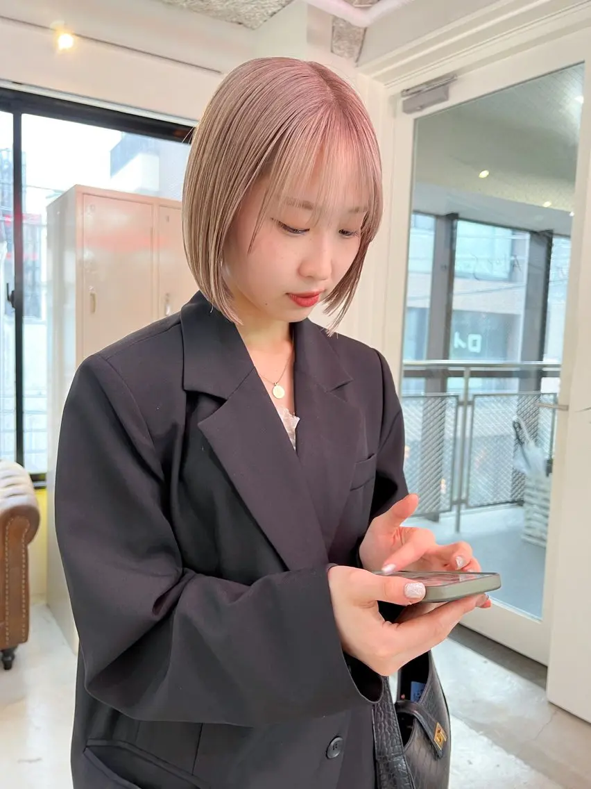 ショート カラー カット ヘアカラー トリートメント トレンドボブ /ミリヤのヘアスタイル