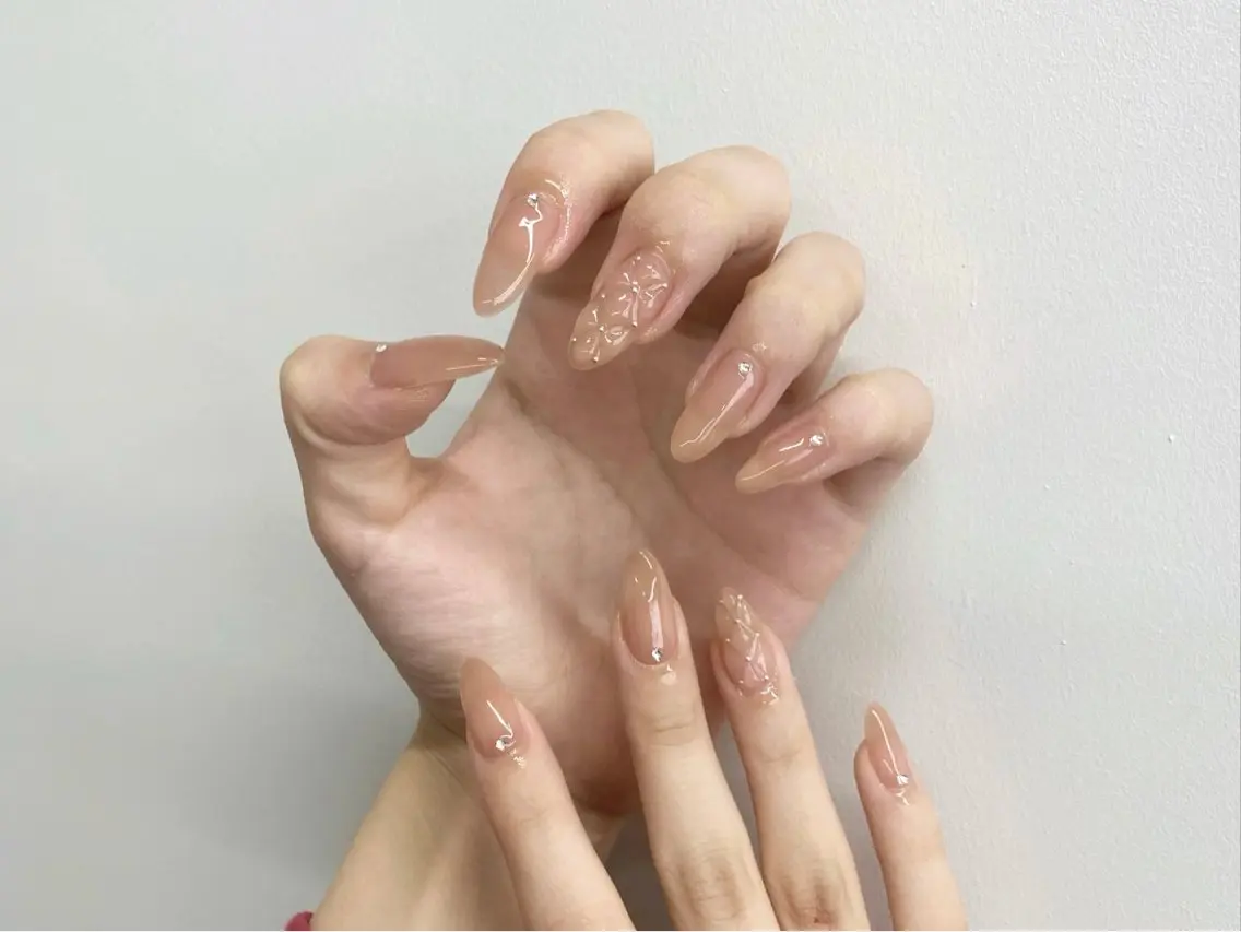 ネイル ハンドネイル 【LILY】 ainaのネイルデザイン