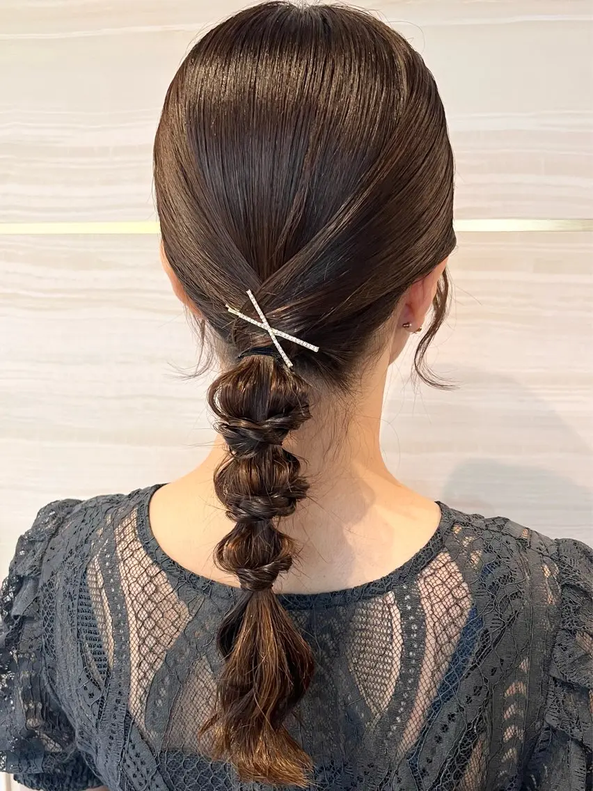 ロング ヘアアレンジ 編みこみ ヘアセット 神田 桃歌のヘアスタイル