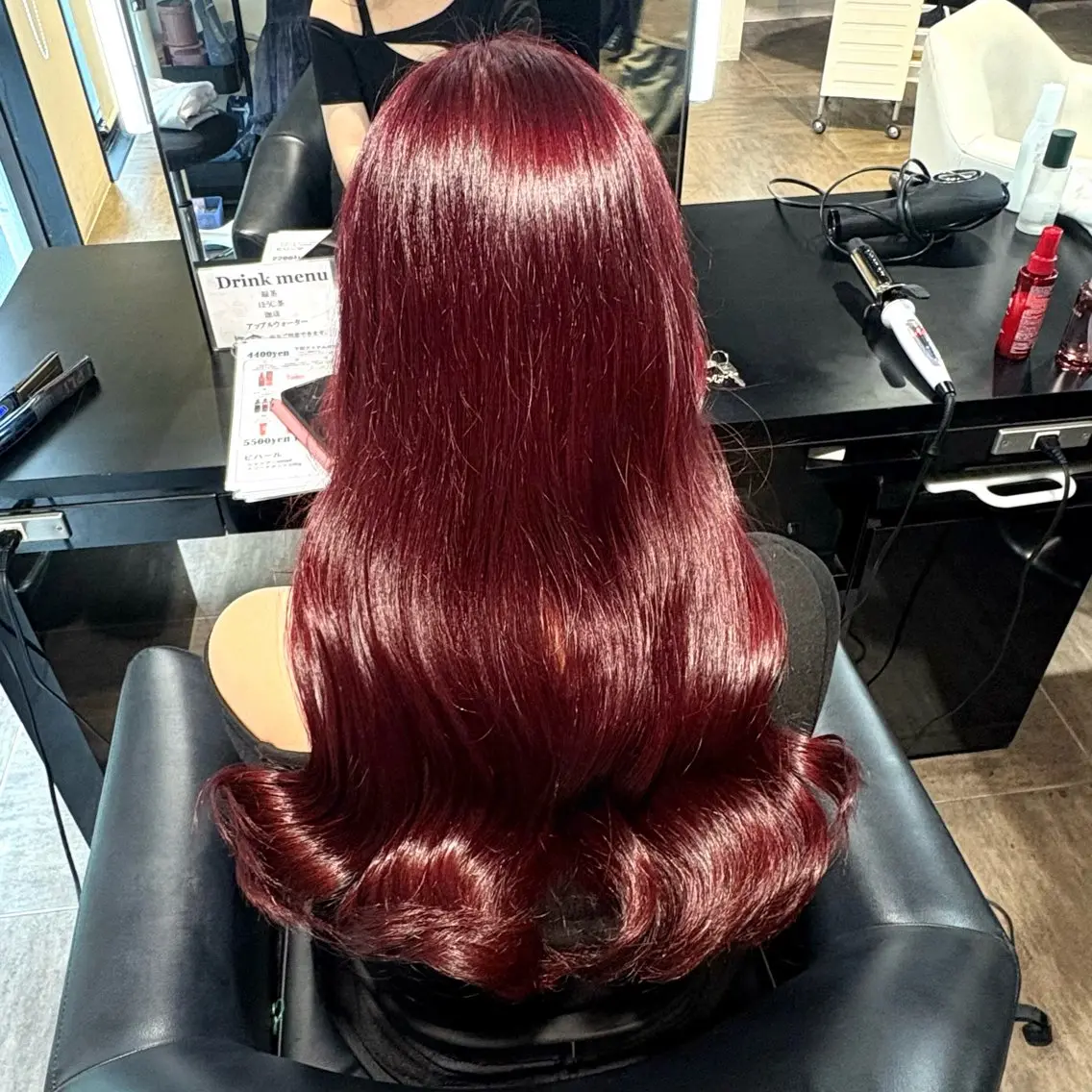 ロング カラー ブリーチ ダブルカラー ブリーチなしカラー レッドカラー カット ヘアカラー トリートメント 🖤大人可愛い⌇ 𝐑 𝐈 𝐎🖤のヘアスタイル