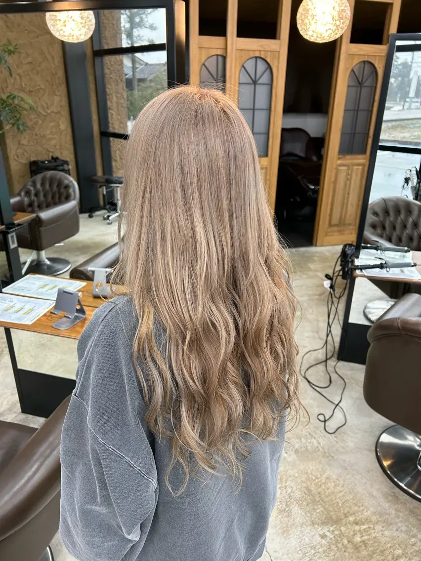 美容学生限定クーポン ダブルカラーの写真
