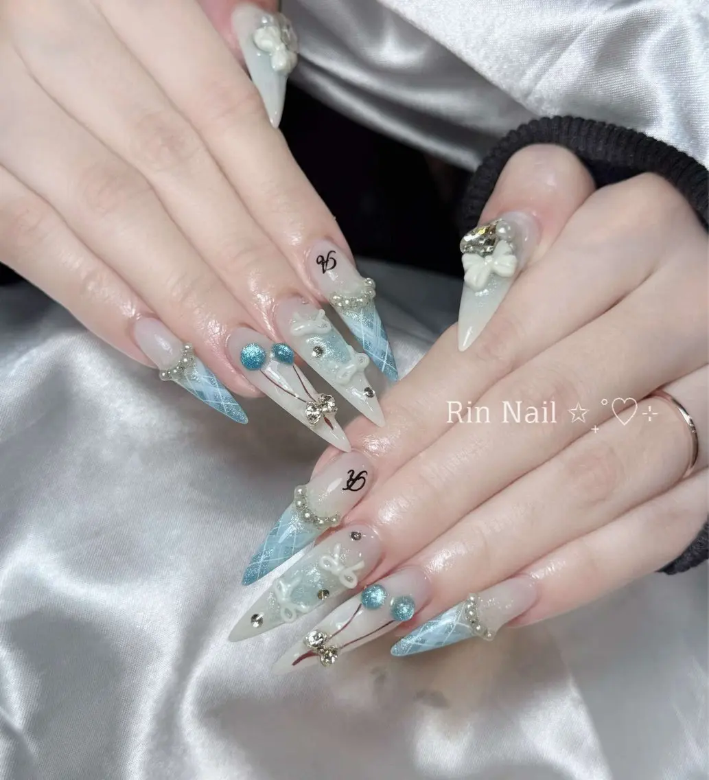ネイル アートネイル チークネイル ジェルネイル ロングネイル マグネットネイル ハンドネイル Rin Nail 新大久保店のネイルデザイン