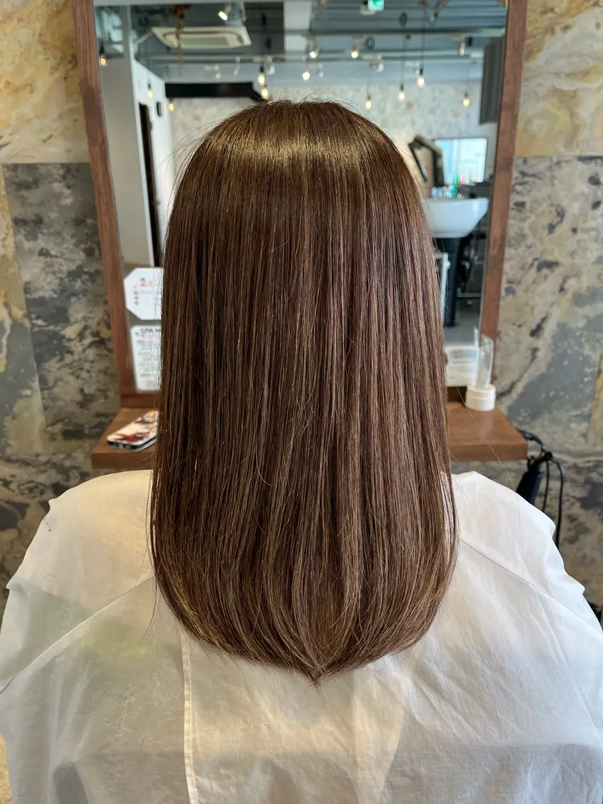セミロング カット 安田 純香のヘアスタイル