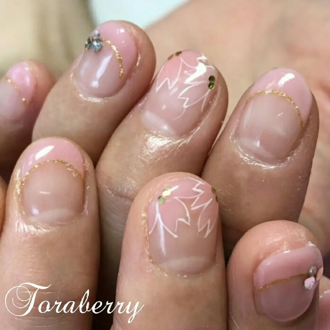 ネイル ネイリスト なつみのネイルデザイン