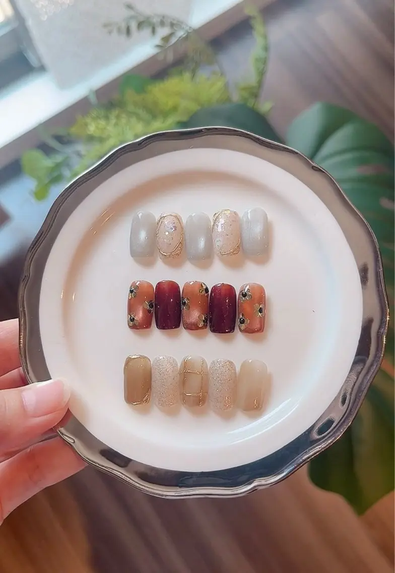 秋ネイル🍂定額デザイン+甘皮ケア＋保湿オイルの写真