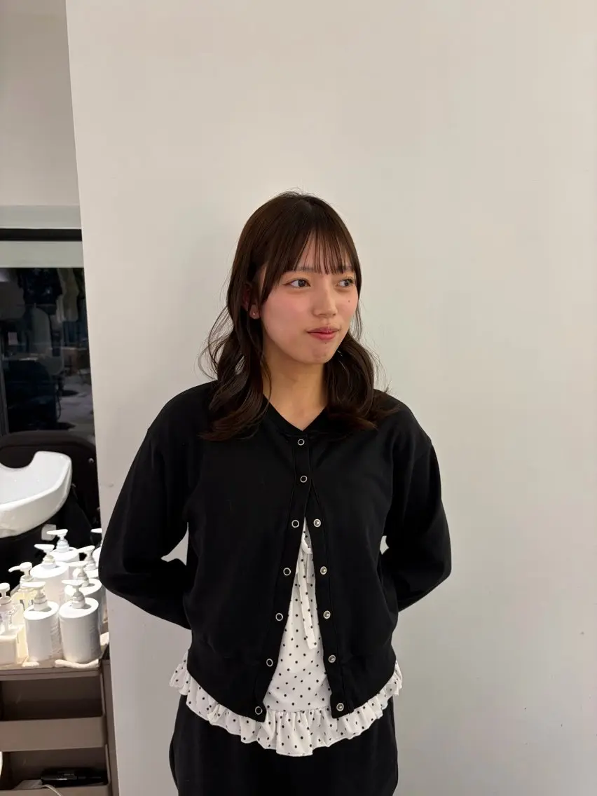 ミディアム カラー UNBIRTHDAY いずみのヘアスタイル