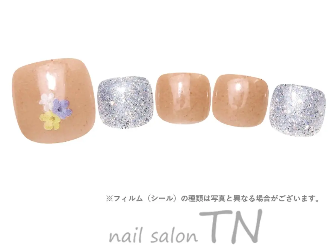 ネイル フットネイル 花 音のネイルデザイン