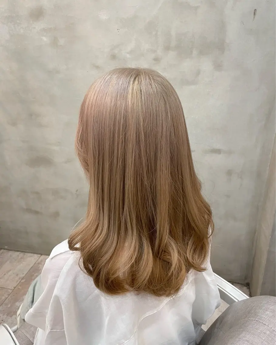 セミロング カット ヘアカラー トリートメント 【ピンク/韓国ヘア/ ヘアセット】亜海のヘアスタイル