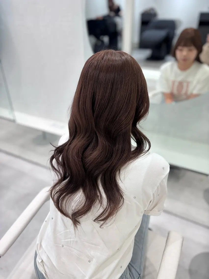 セミロング カット ヘアカラー 🎀ツヤ髪／韓国風／ niwミレ🪽のヘアスタイル
