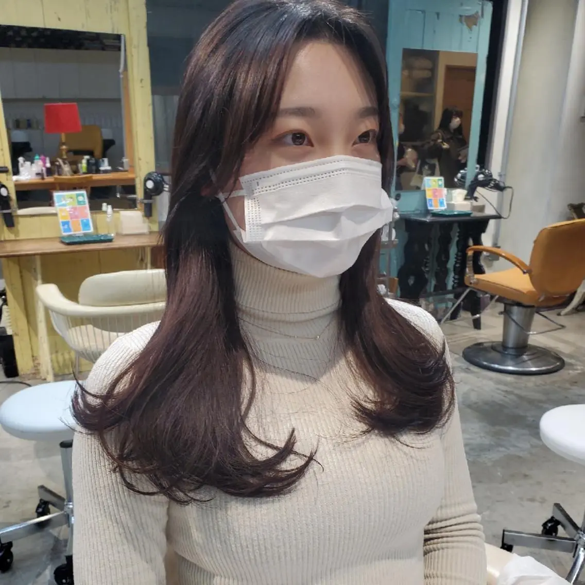 セミロング レイヤーカット 韓国レイヤー suzuのヘアスタイル