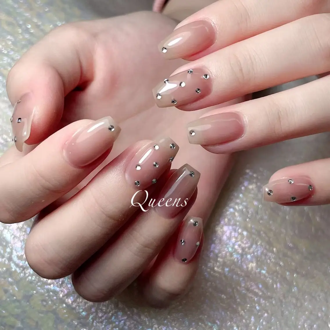 ネイル ハンドネイル Queens ひなのネイルデザイン