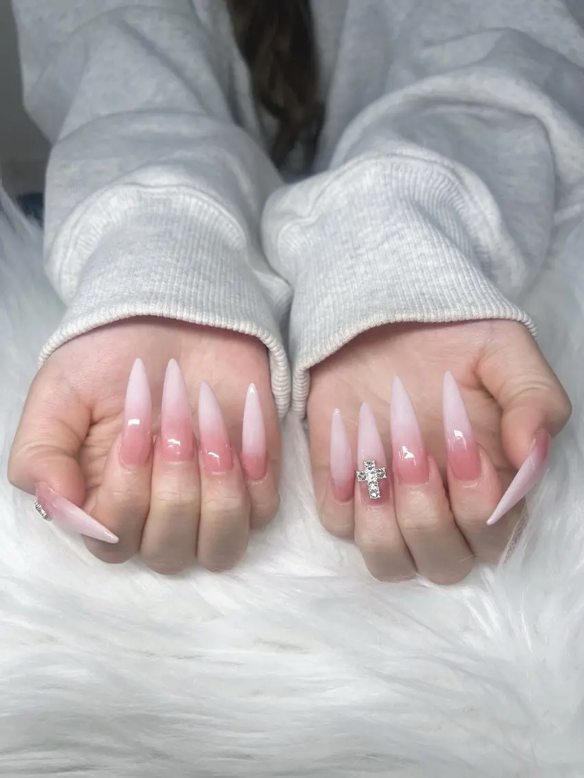 ネイル ハンドネイル Lee Nails チップ長さだし専門店のネイルデザイン