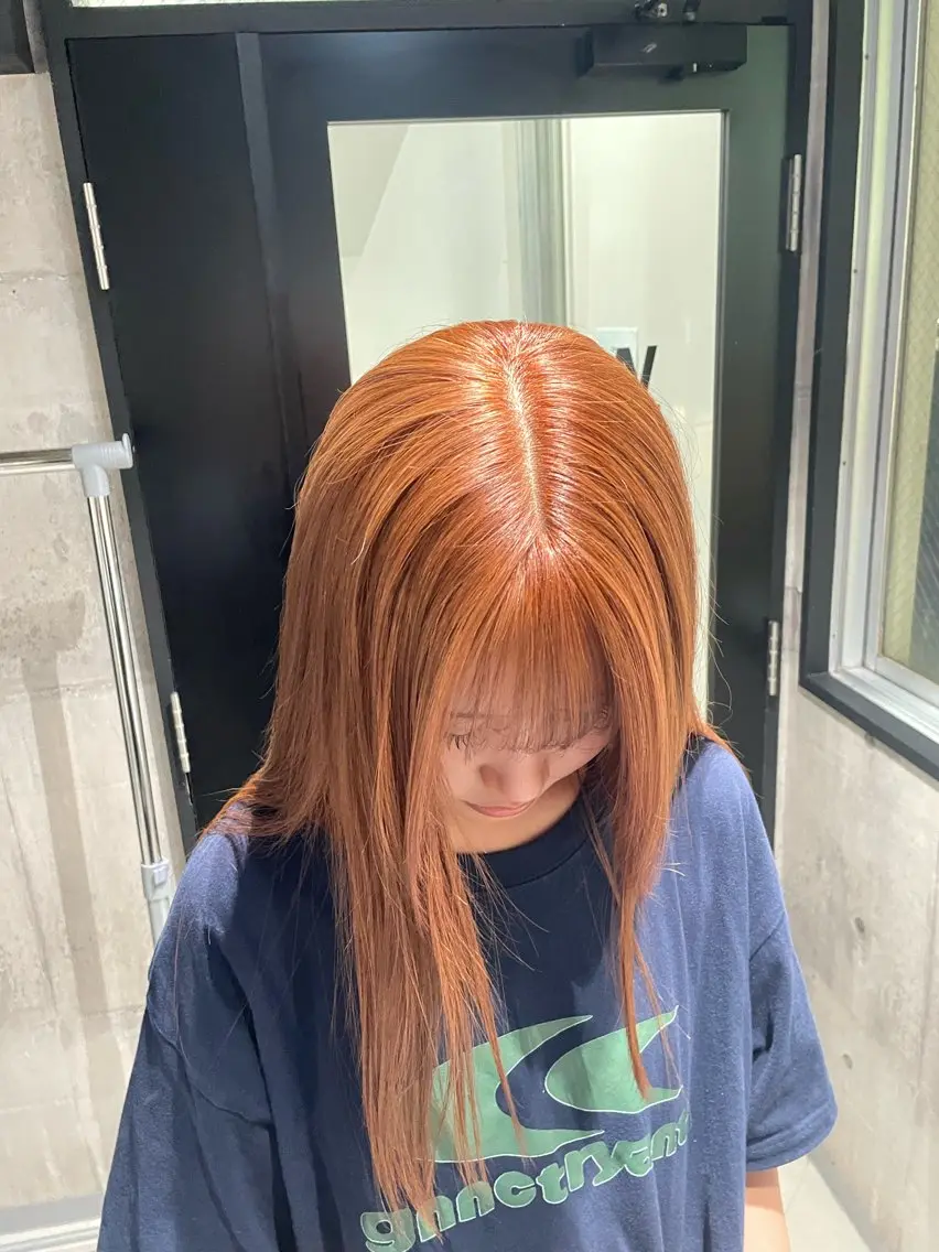 ロング ヘアカラー _WHITE 佐伯 碧のヘアスタイル