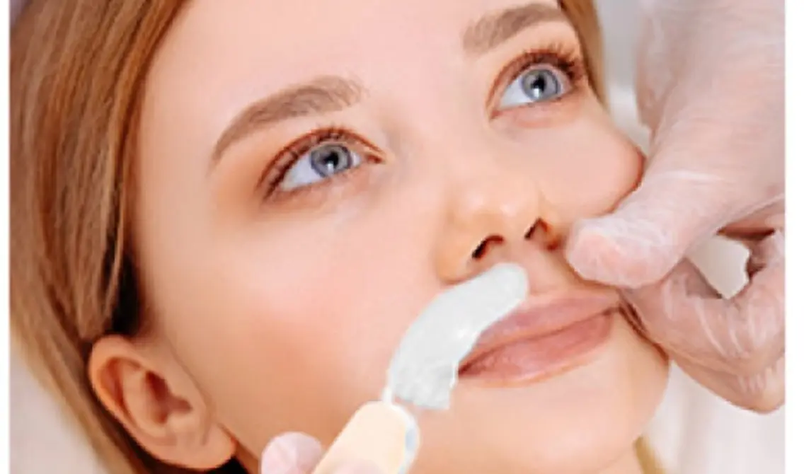 【レディース】【WAX脱毛】フェイシャルWAX＆毛穴引き締め鎮静パックの写真