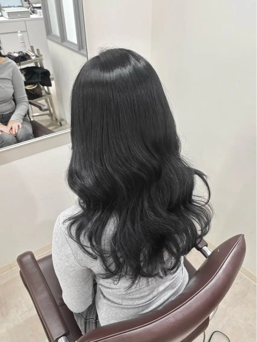 セミロング カラー 透明感カラー ヘアカラー hachiyama rinaのヘアスタイル