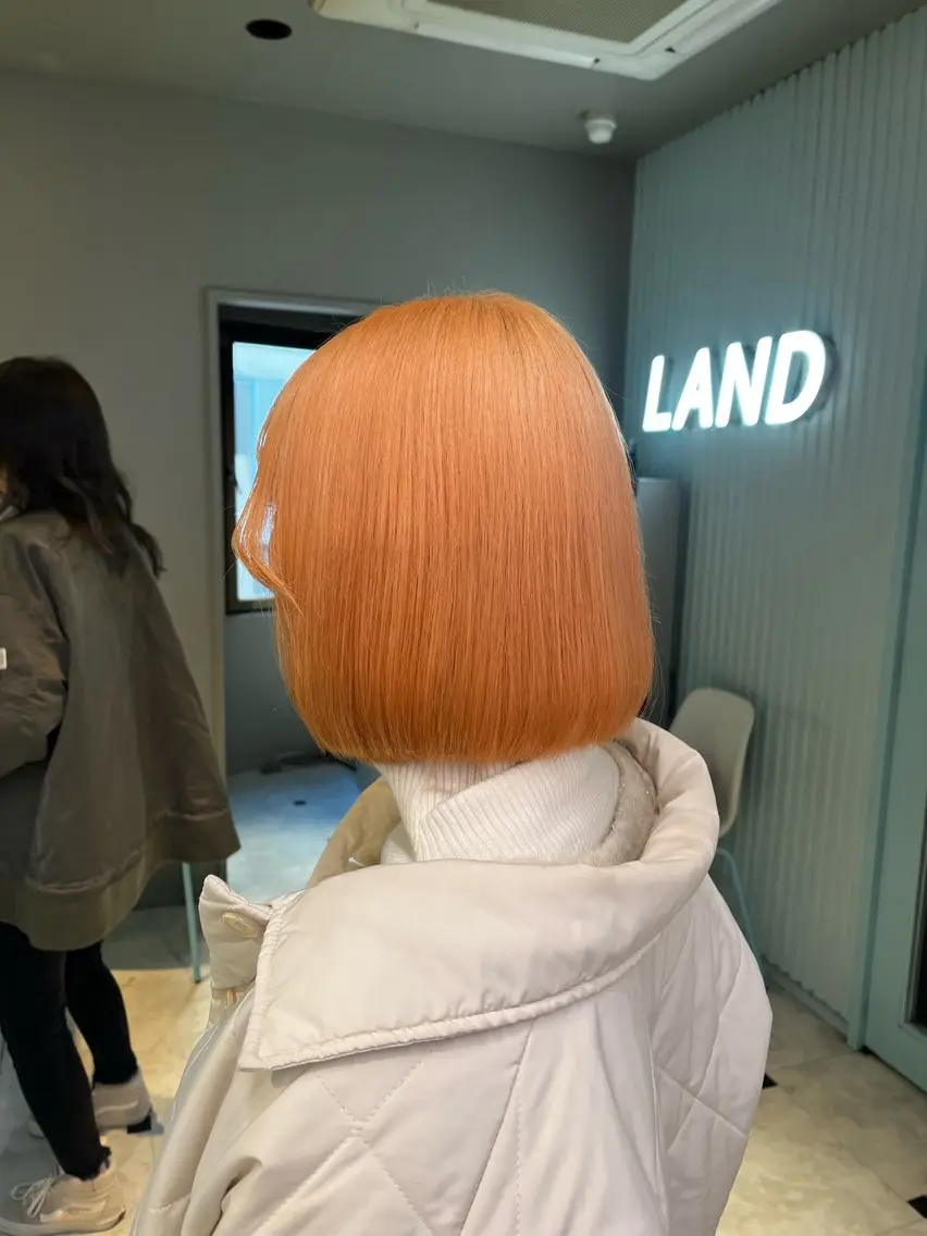 ショート カラー ヘアカラー トリートメント ブリーチカラー 🩵MIZUKIのヘアスタイル