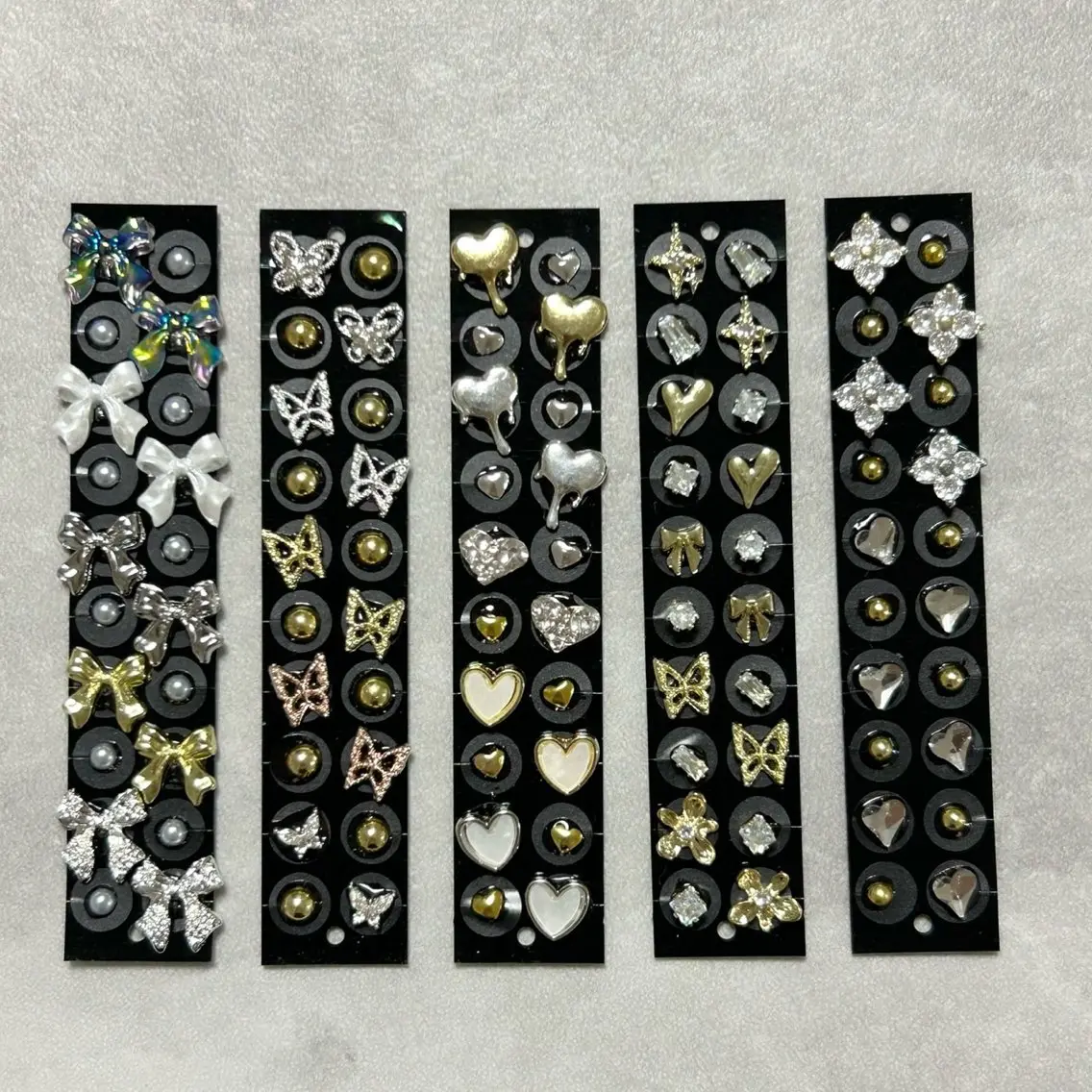 TOMO. Libのネイルデザイン