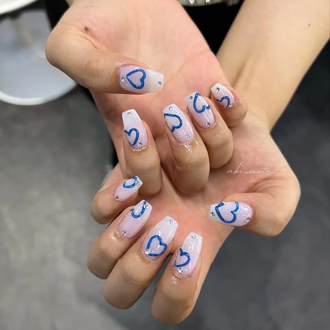 ネイル ブルー ハート 韓国ネイル ショートネイル 夏ネイル ハンドネイル フットネイル GRANDE大須 栄/店長 aki🌙のネイルデザイン