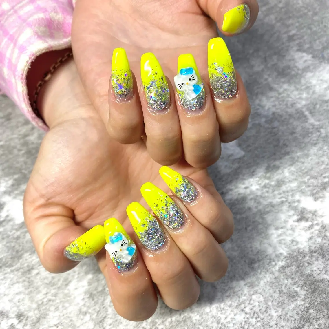 ネイル グラデーション 黄色 ハンドネイル ★Rinail... .のネイルデザイン