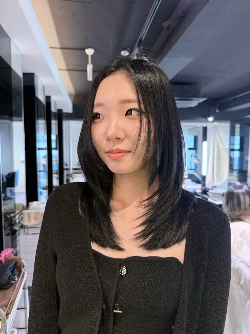 セミロング カラー レイヤーカット カット ヘアカラー レイヤー/艶カラー ROKUのヘアスタイル