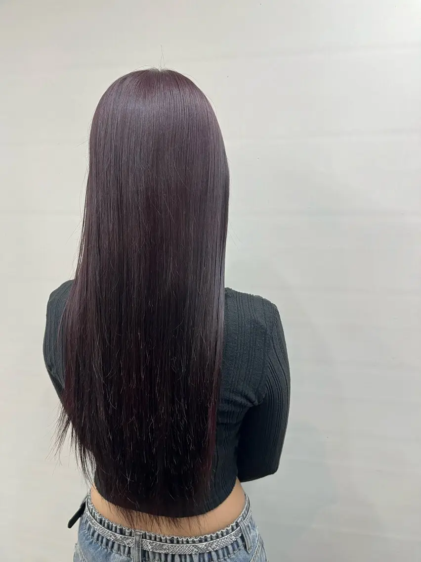 カラー レッドカラー 松井 咲樹のヘアスタイル